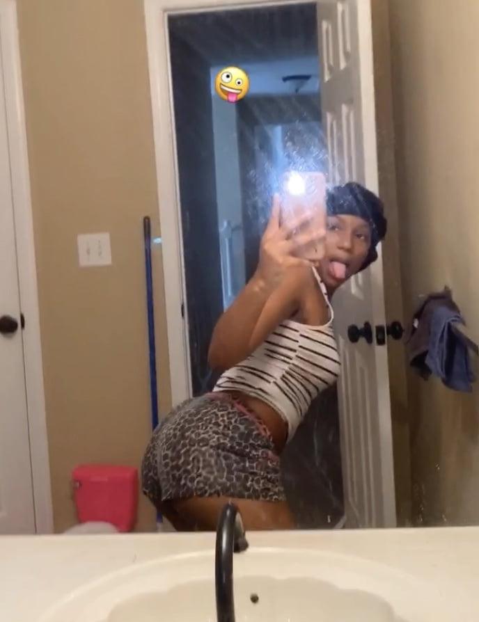 25P More Ebony Teens! 4 (Comment what you would do to them!)