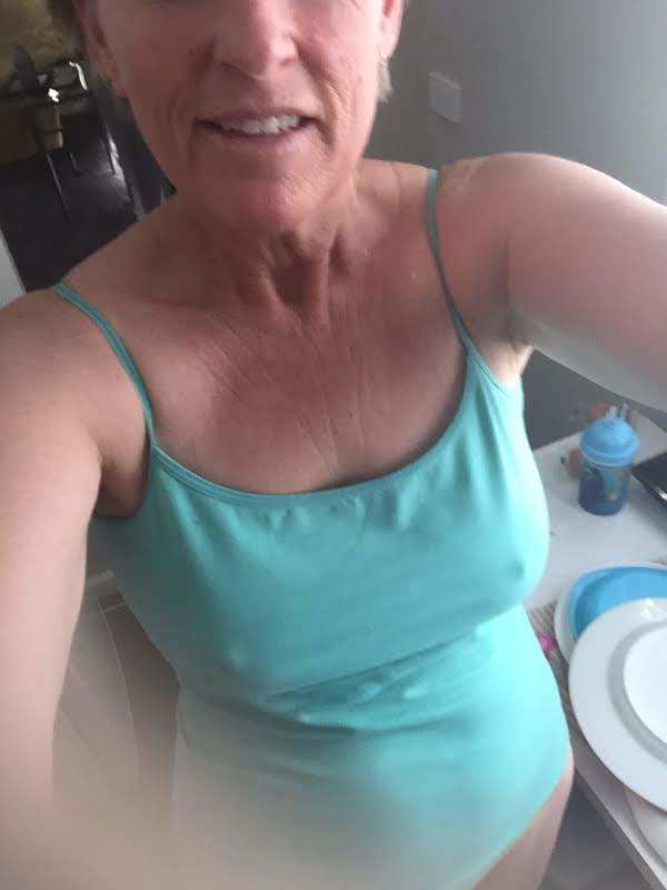 25P Horny Wife Showing some Love to the Internet