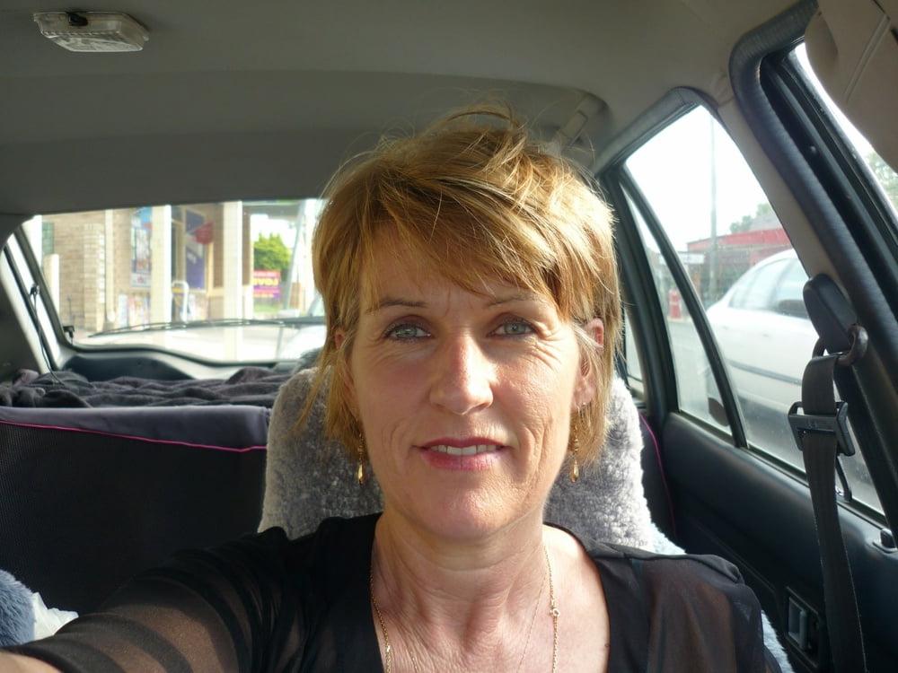 25P Horny Wife Showing some Love to the Internet