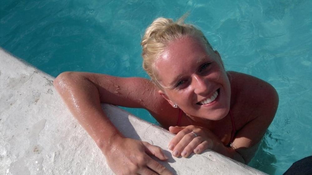 25P Slut Wife on Vacation