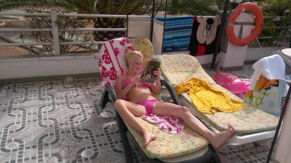25P Slut Wife on Vacation