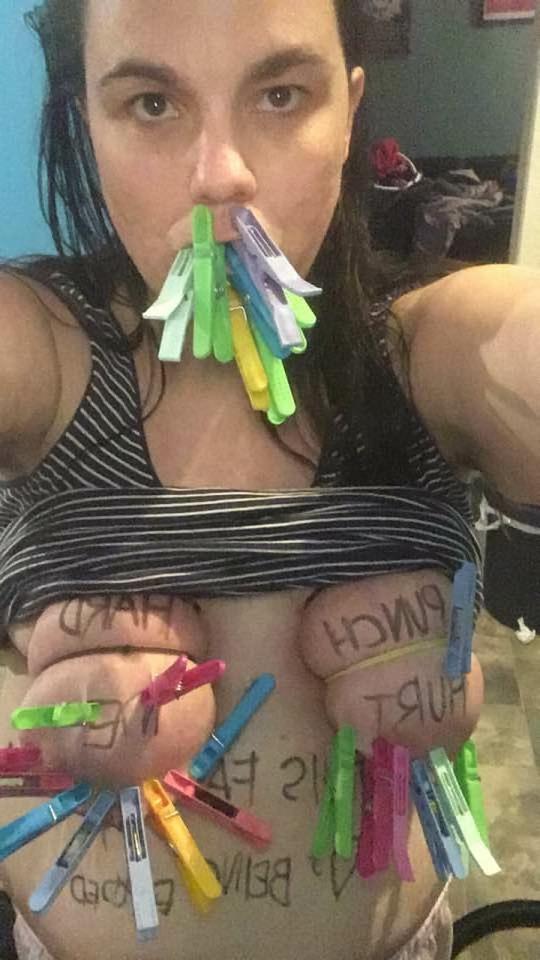 19P Wonky-uddered slave humiliated