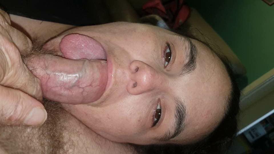 19P Wonky-uddered slave humiliated