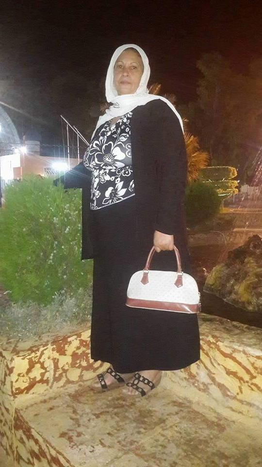 25P Arab Tunisian Mature Hijab BIG BOOBs &amp; BIG ASS BBW Granny