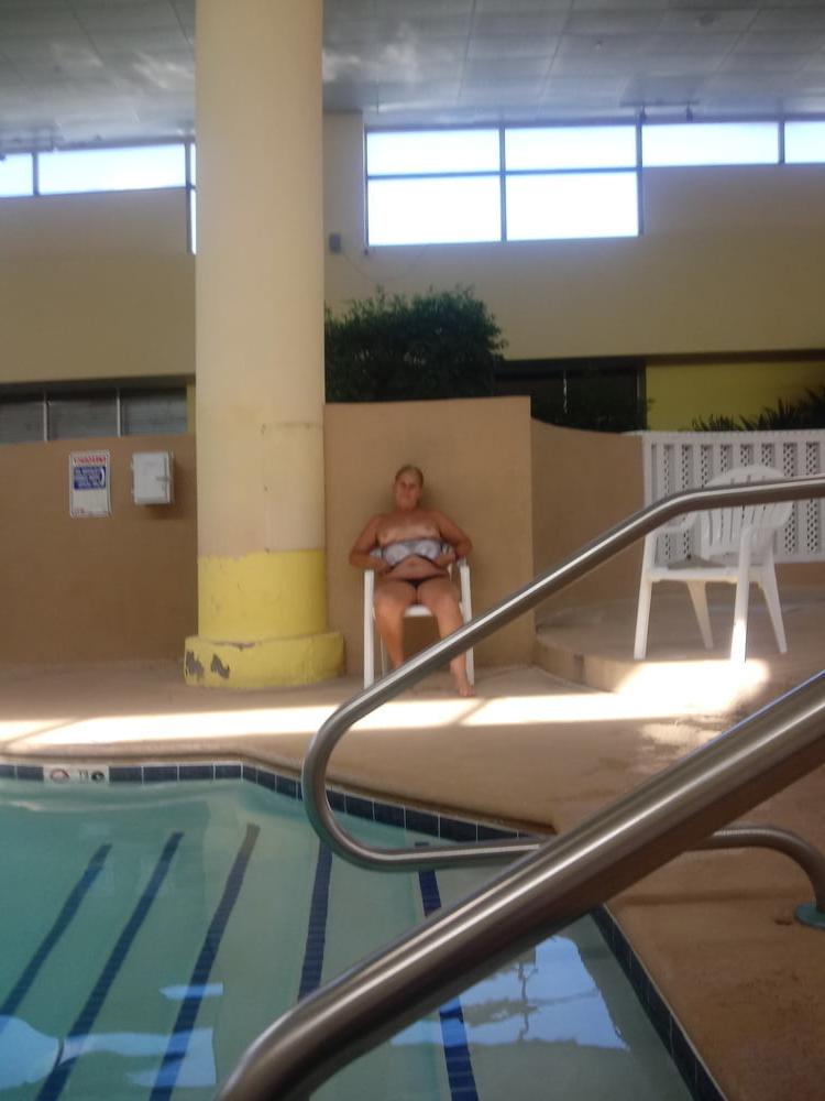 25P Hot Wife Dee on Vacation and Showing Off