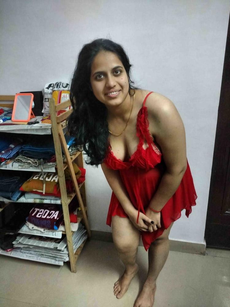 22P indian aunty having fun with boy