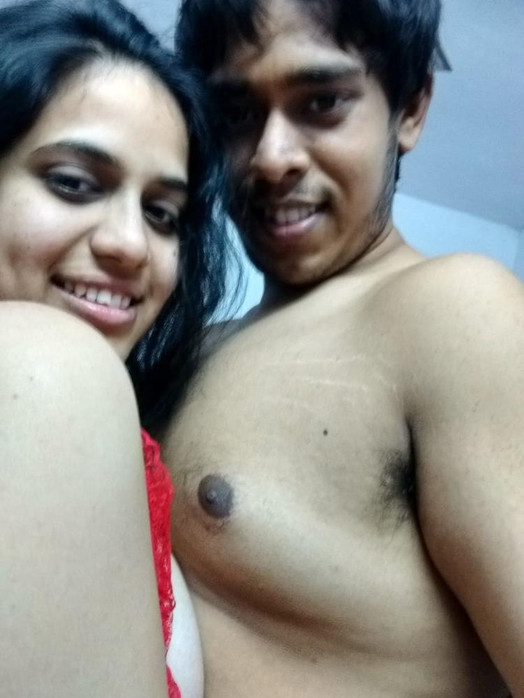 22P indian aunty having fun with boy