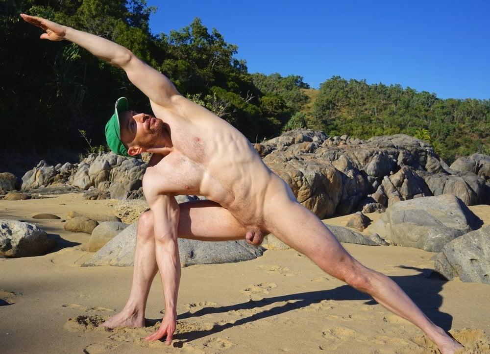 15P Naked sport by Nackedei 025