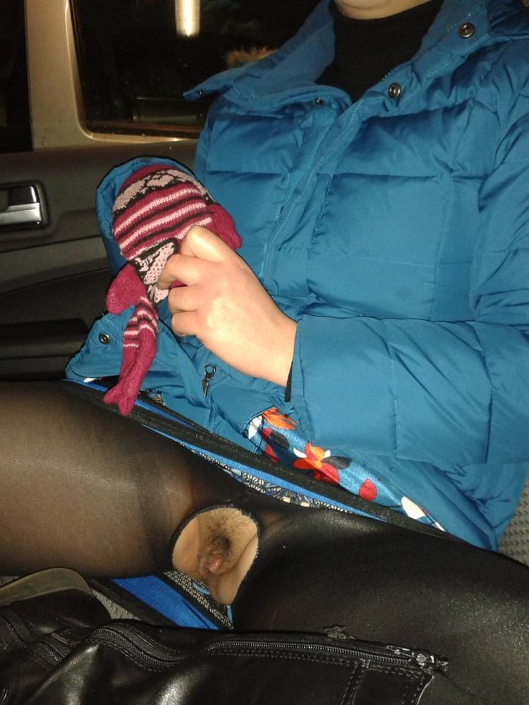 11P Amatuer wife flashing