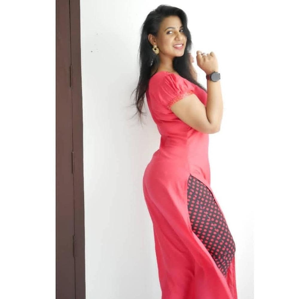 14P Indian Fashion Designer Shanaya
