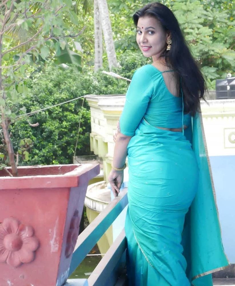 14P Indian Fashion Designer Shanaya