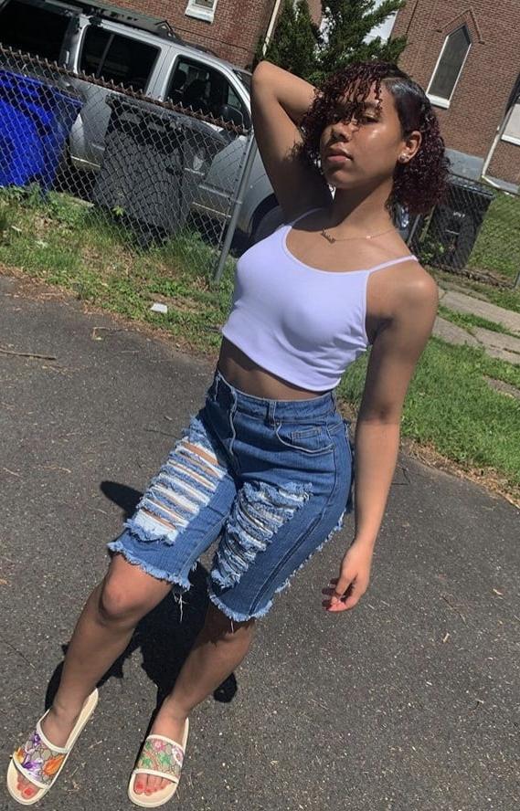 25P More Ebony Teens! 3 (Which slut you taking home with you?)