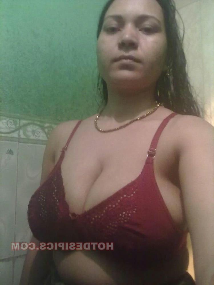 15P indian aunty nude selfie for lover