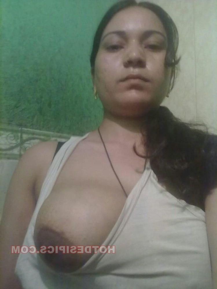 15P indian aunty nude selfie for lover