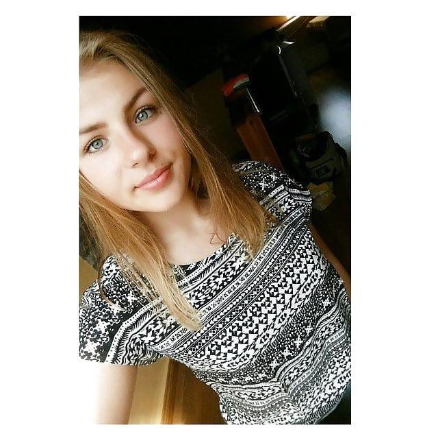 9P German slut exposed