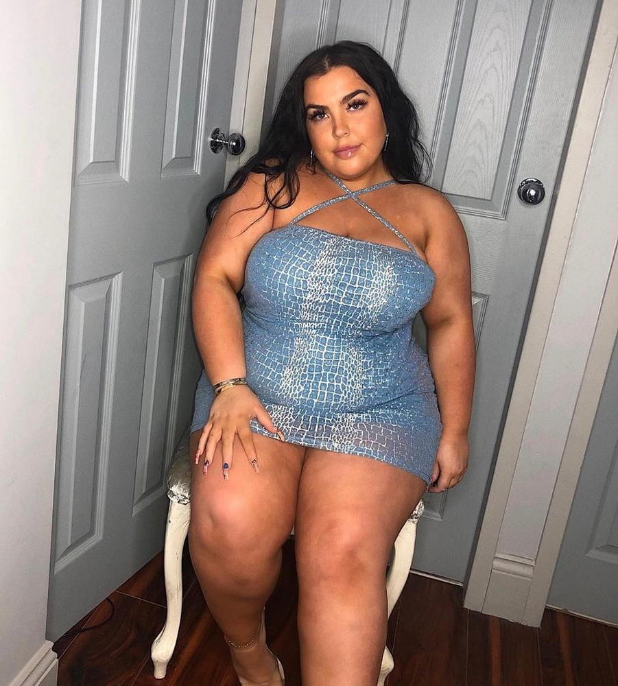25P Curvy BBW Pawg Thot Big Tits Big Ass Sexy Women Curvy HOT