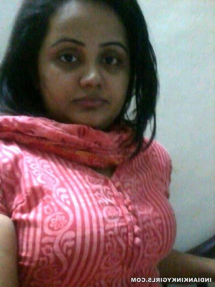 7P indian bhabhi taking masturbation selfie for hubby