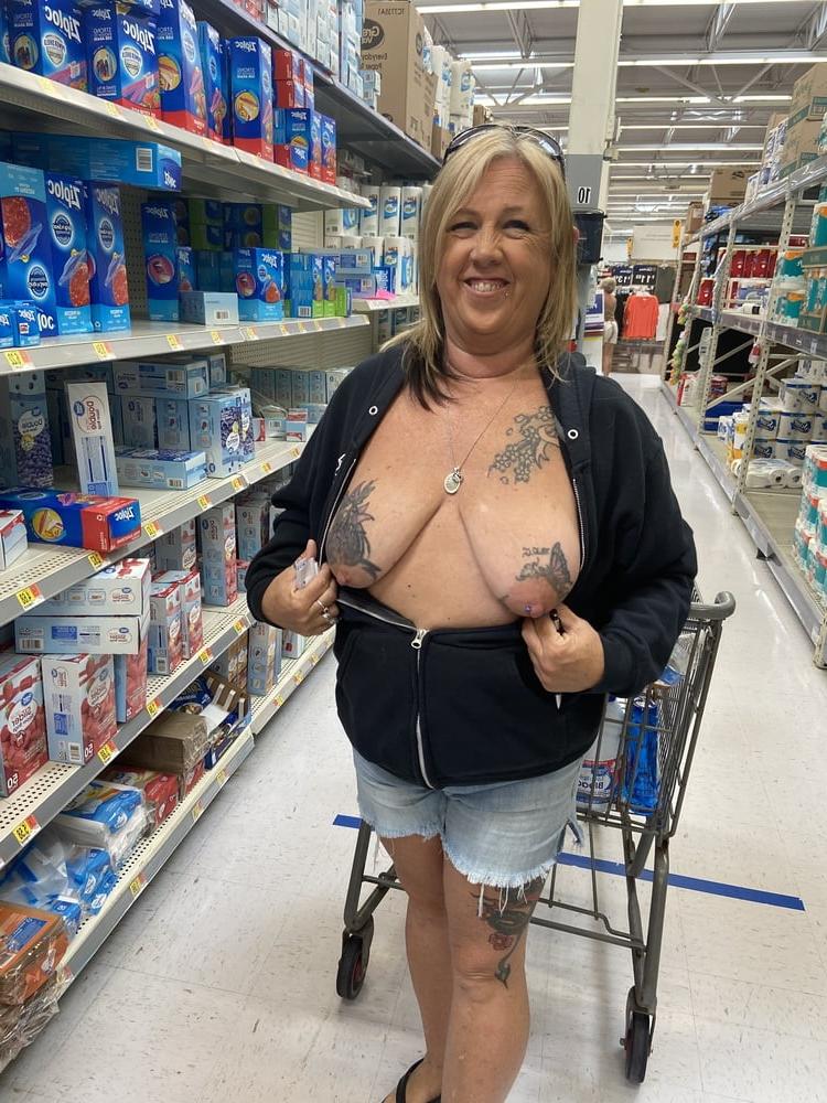 16P Crazy WV slut wife Wendi