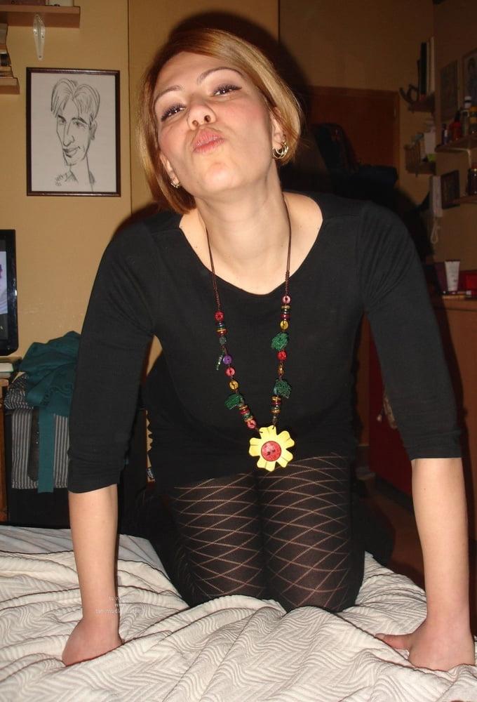 25P cuckold's wife