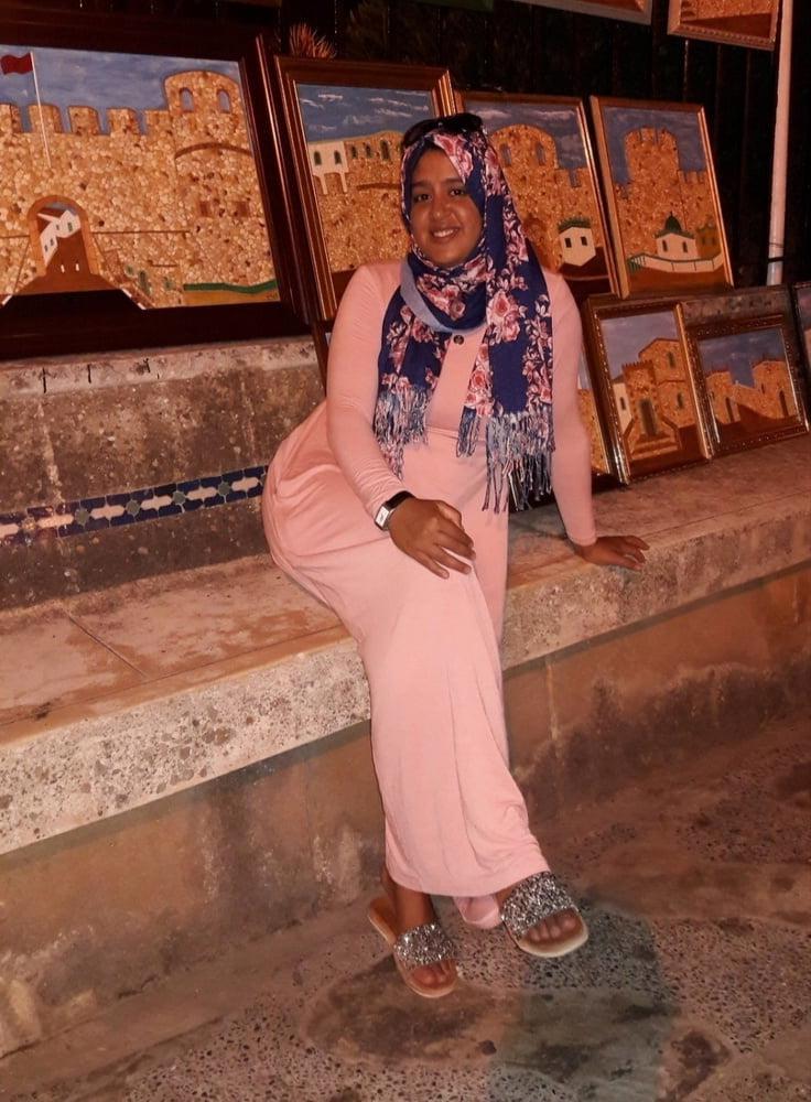 25P Arab Mature Hijab Whore BIG BOOBs &amp; BIG ASS Slut MILF