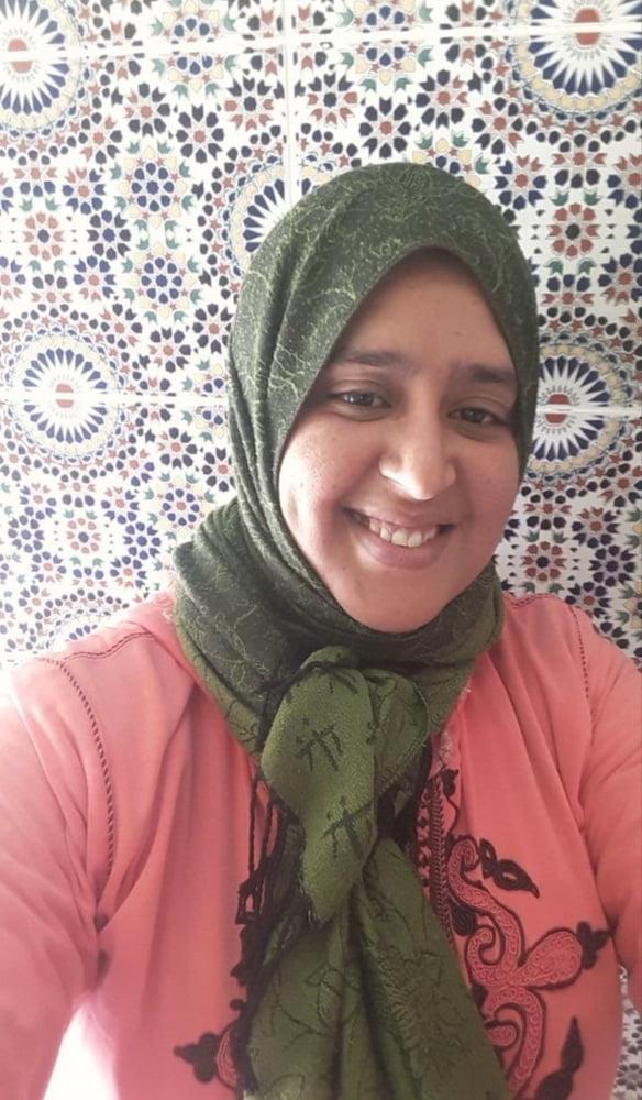 25P Arab Mature Hijab Whore BIG BOOBs &amp; BIG ASS Slut MILF