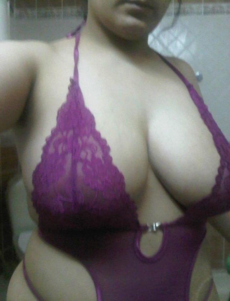 25P Muslim Paki Mature Hijab Whore - BIG BOOBS BIG ASS MILF