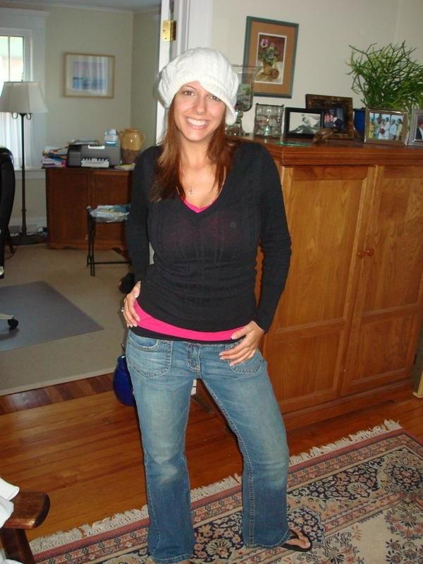 25P Hot busty wife honeymoon pics