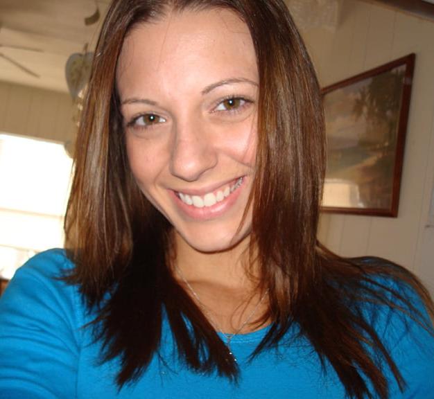 25P Hot busty wife honeymoon pics