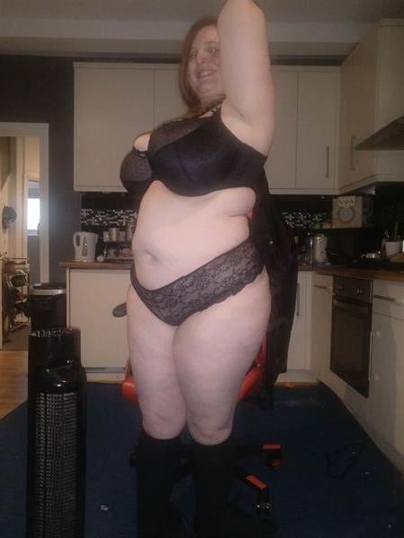 8P Wife from leeds