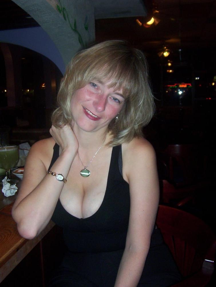 5P Blonde MILF Massive Boobs