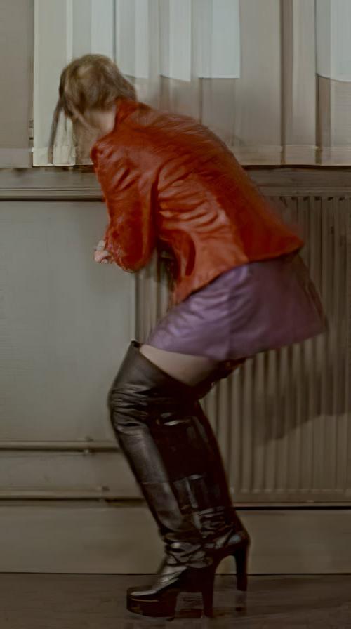 20P Bridget Fonda Kiss of the Dragon- Boots &amp; Panties