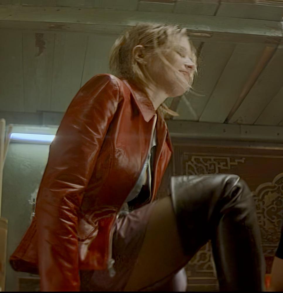 20P Bridget Fonda Kiss of the Dragon- Boots &amp; Panties