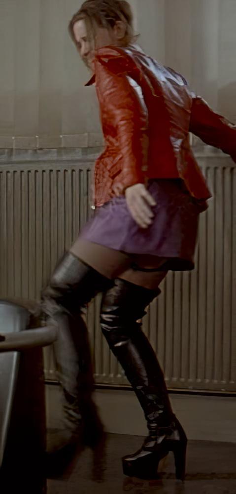 20P Bridget Fonda Kiss of the Dragon- Boots &amp; Panties