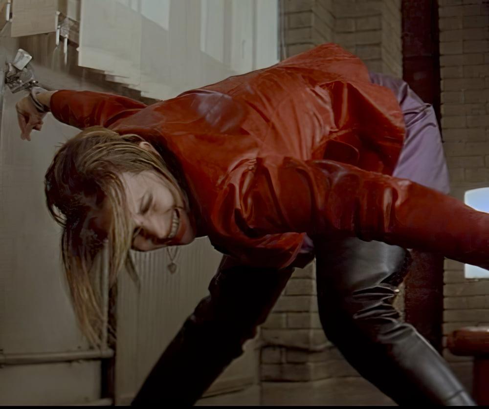 20P Bridget Fonda Kiss of the Dragon- Boots &amp; Panties