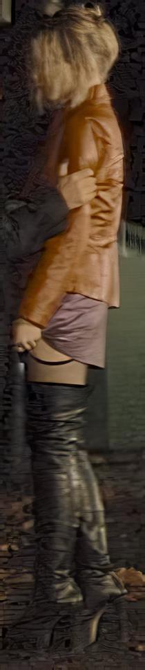 20P Bridget Fonda Kiss of the Dragon- Boots &amp; Panties
