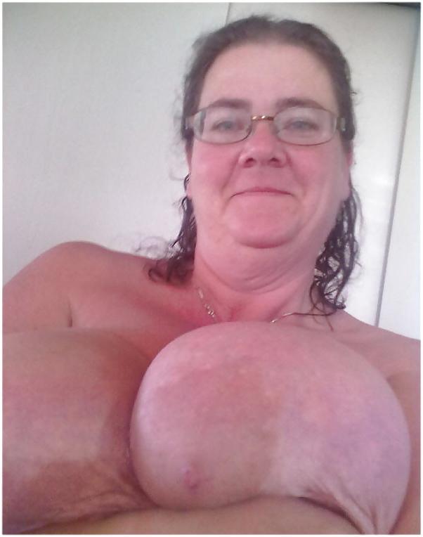 25P Slut Wives & MILF's Mix