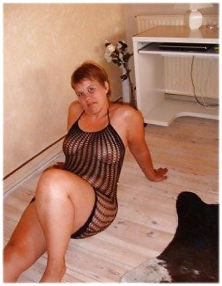 25P Slut Wives & MILF's Mix
