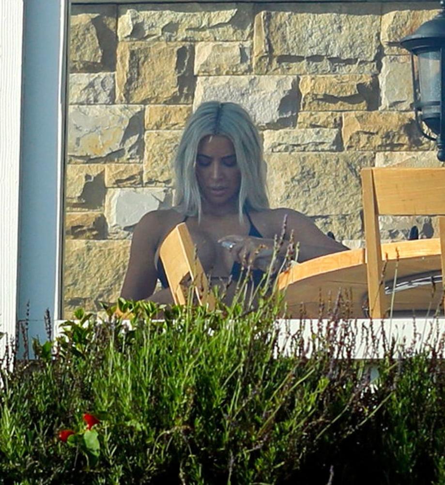 13P Kim Kardashian Big Ass Thong Bikini