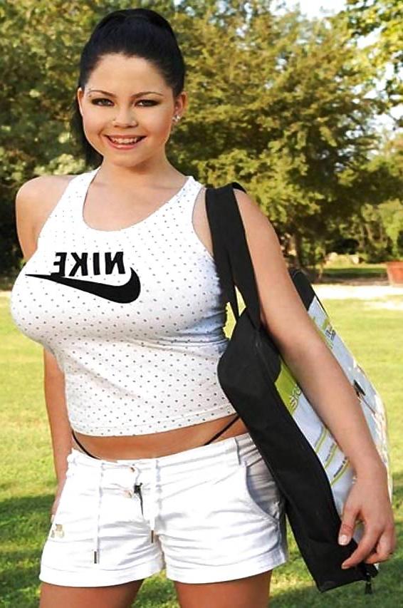 25P Big Tit Brunette Teen Shione Cooper 3