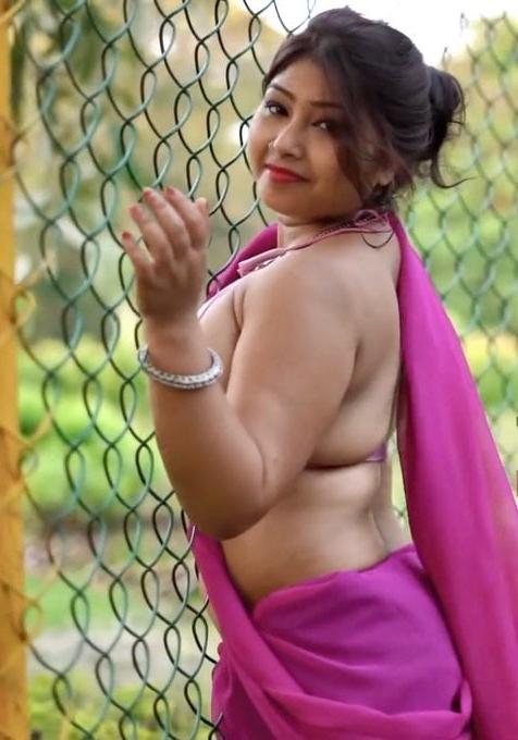25P sexy indian aunty