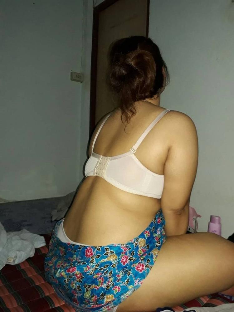 25P sexy indian aunty