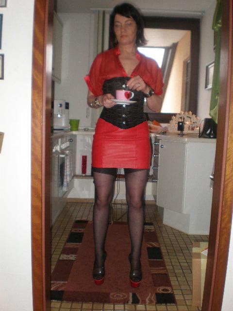 25P German pain slut