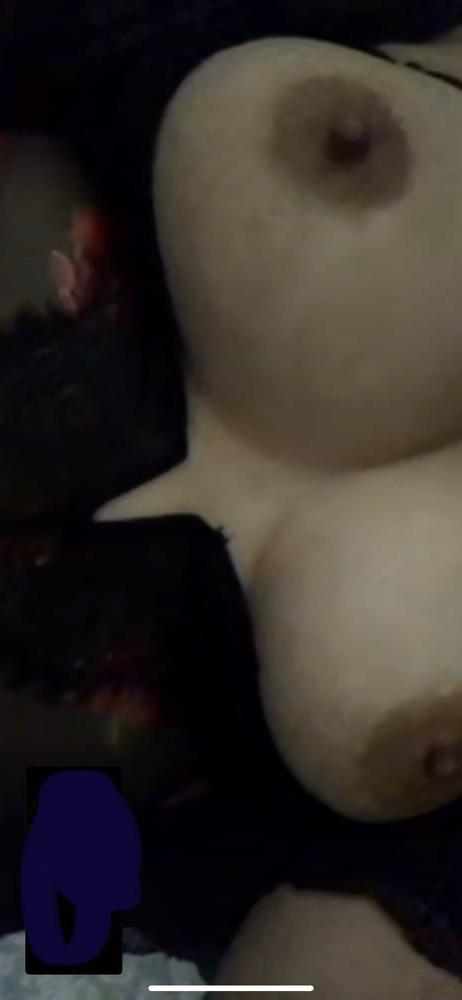 25P Wife showing me On face time her new outfits