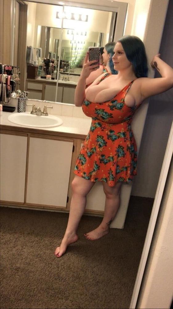18P Massive Tits on this BBW Webwhore