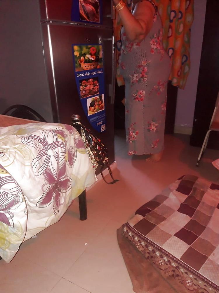 25P BBW Hoda Egyptian Mature hijab Whore BIG HUGE ASS