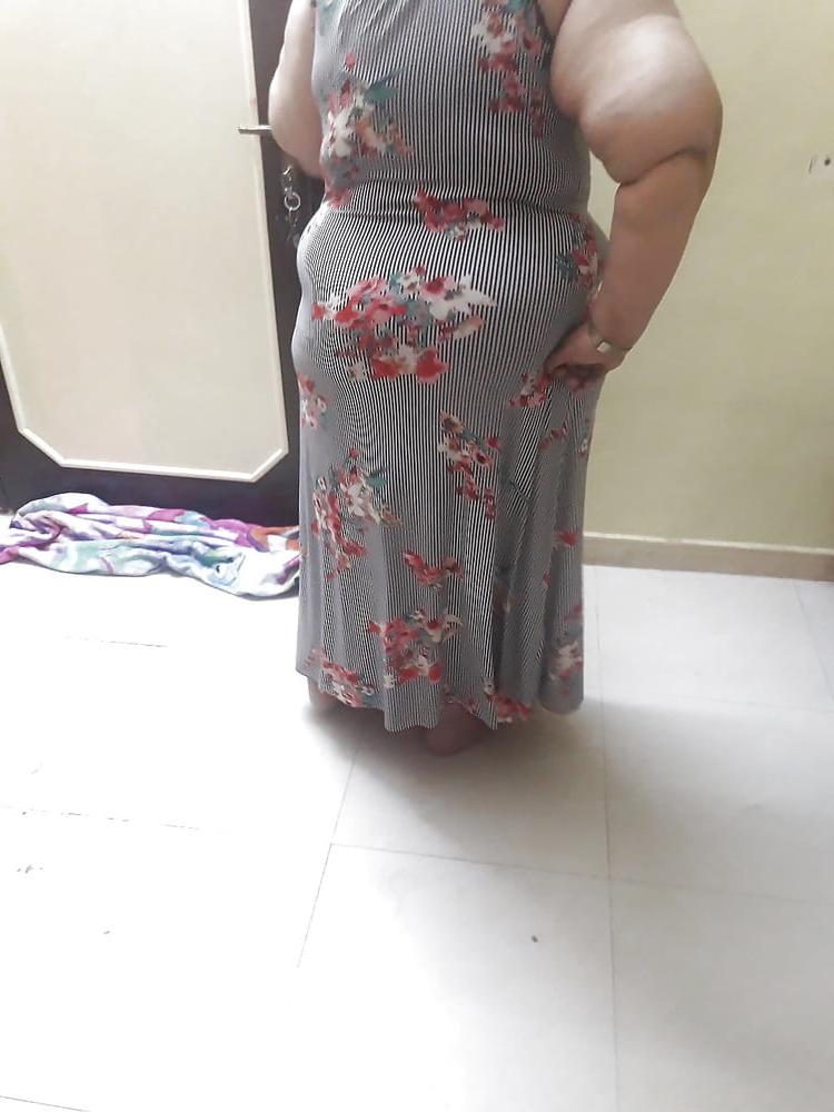 25P BBW Hoda Egyptian Mature hijab Whore BIG HUGE ASS