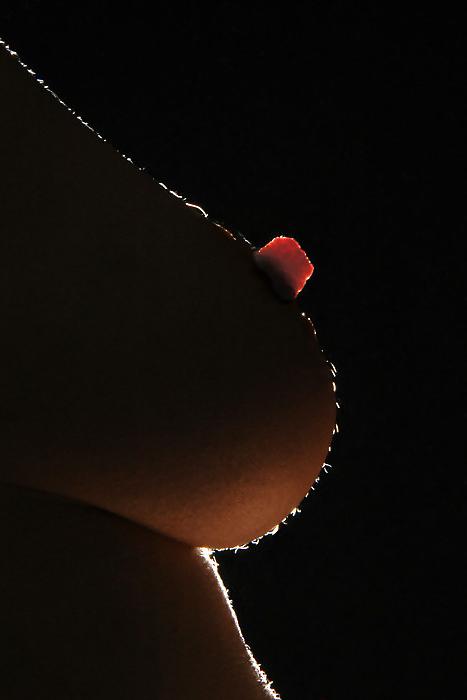 25P So... Who Likes Big Nipples??????