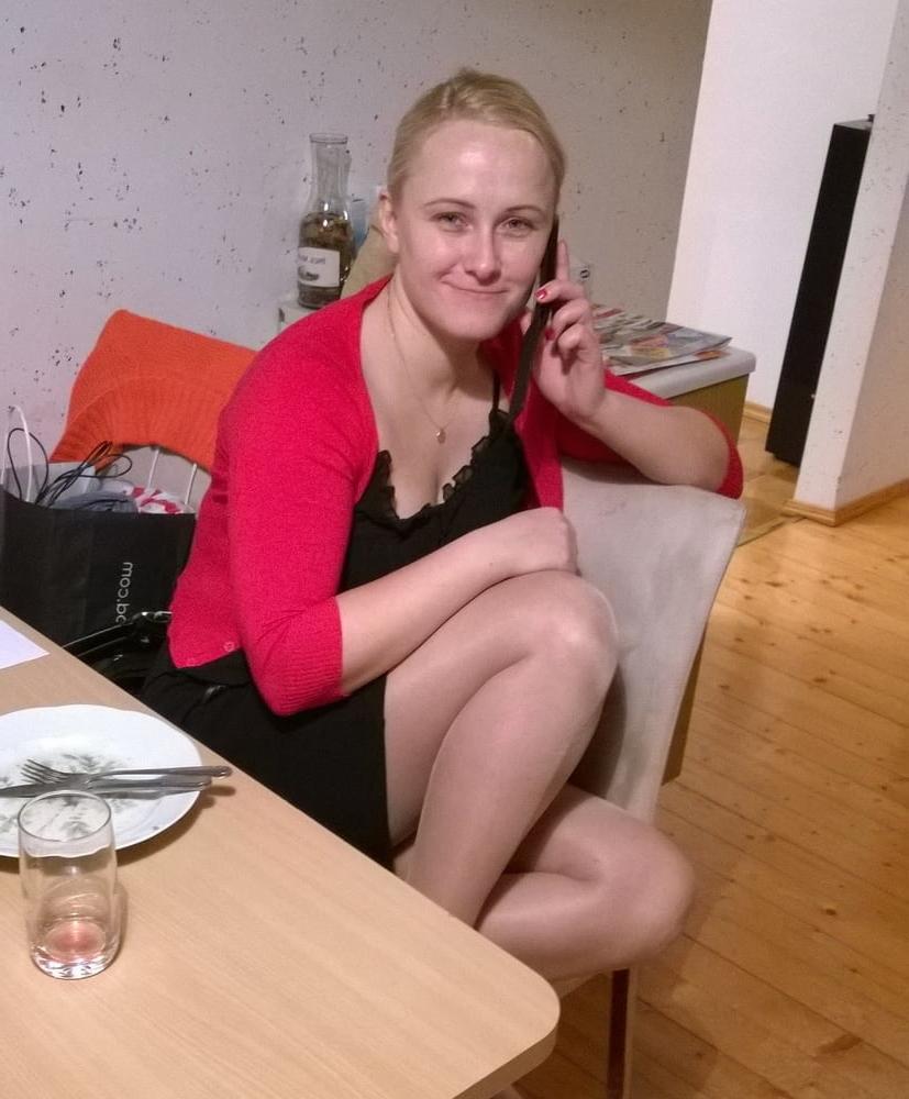 25P Beautiful blonde wife through 18 years