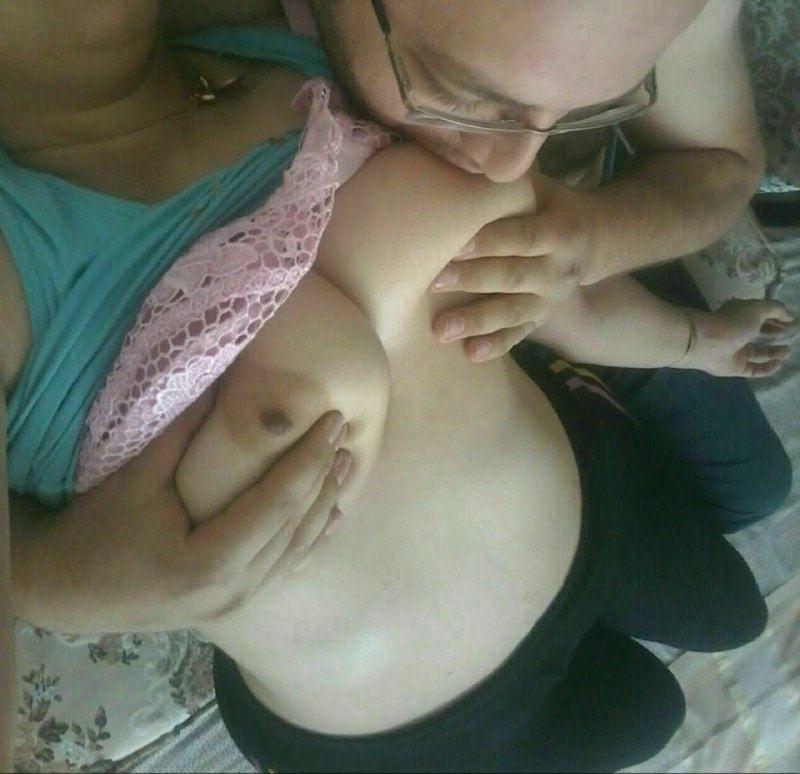 19P Cute Arab Wife with Bald Husband