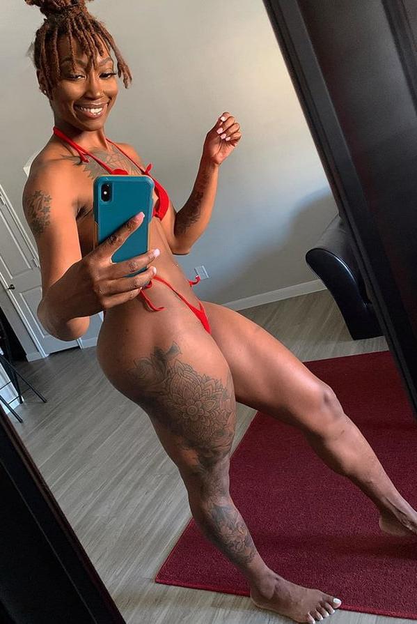 8P Negress Keema